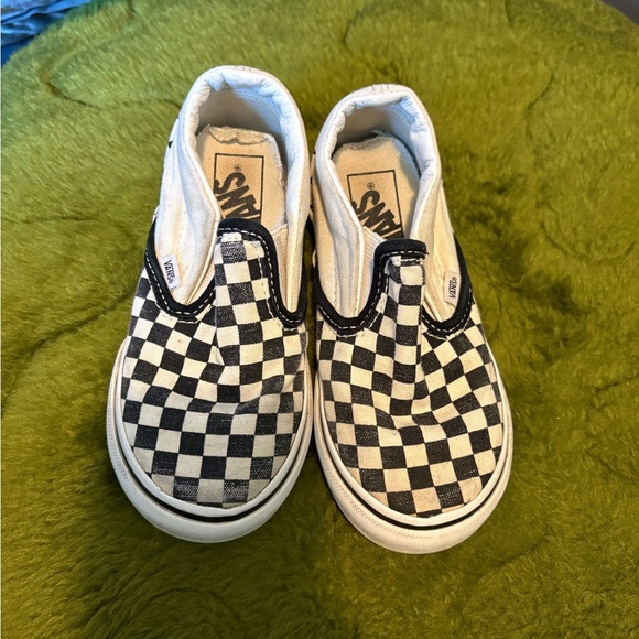 Toddler Vans - Picture 1 of 6